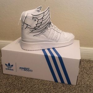 Jeremy Scott adidas wings size 10